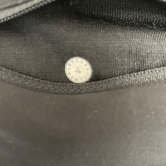 NWOT Lululemon leggings - Picture 6 of 9